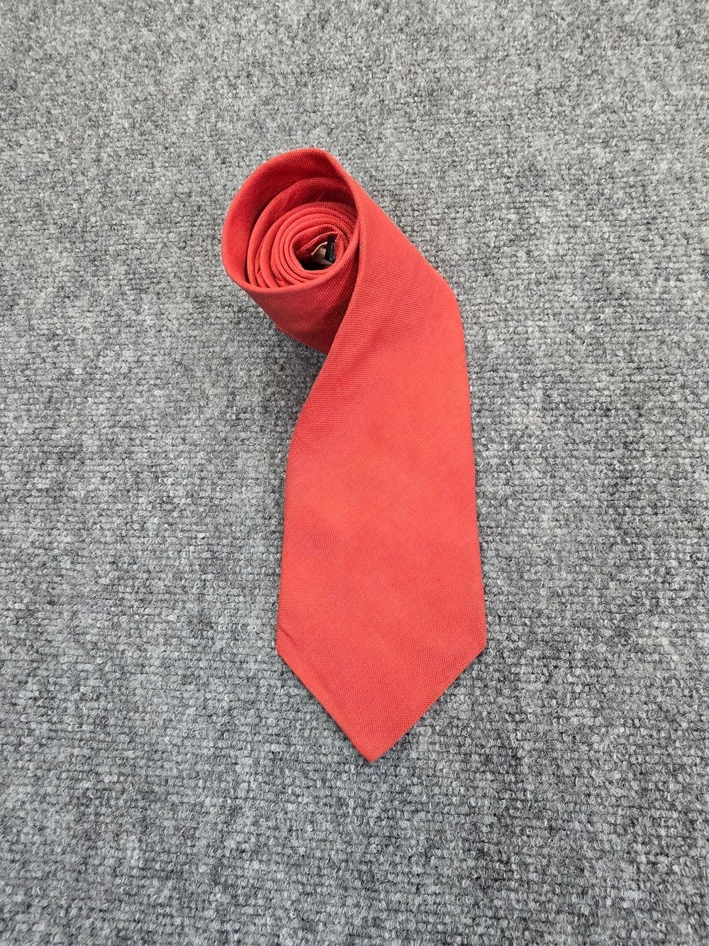 Brooks Brothers Mens Linen Tie Coral Red Solid Made USA Preppy Summer Necktie